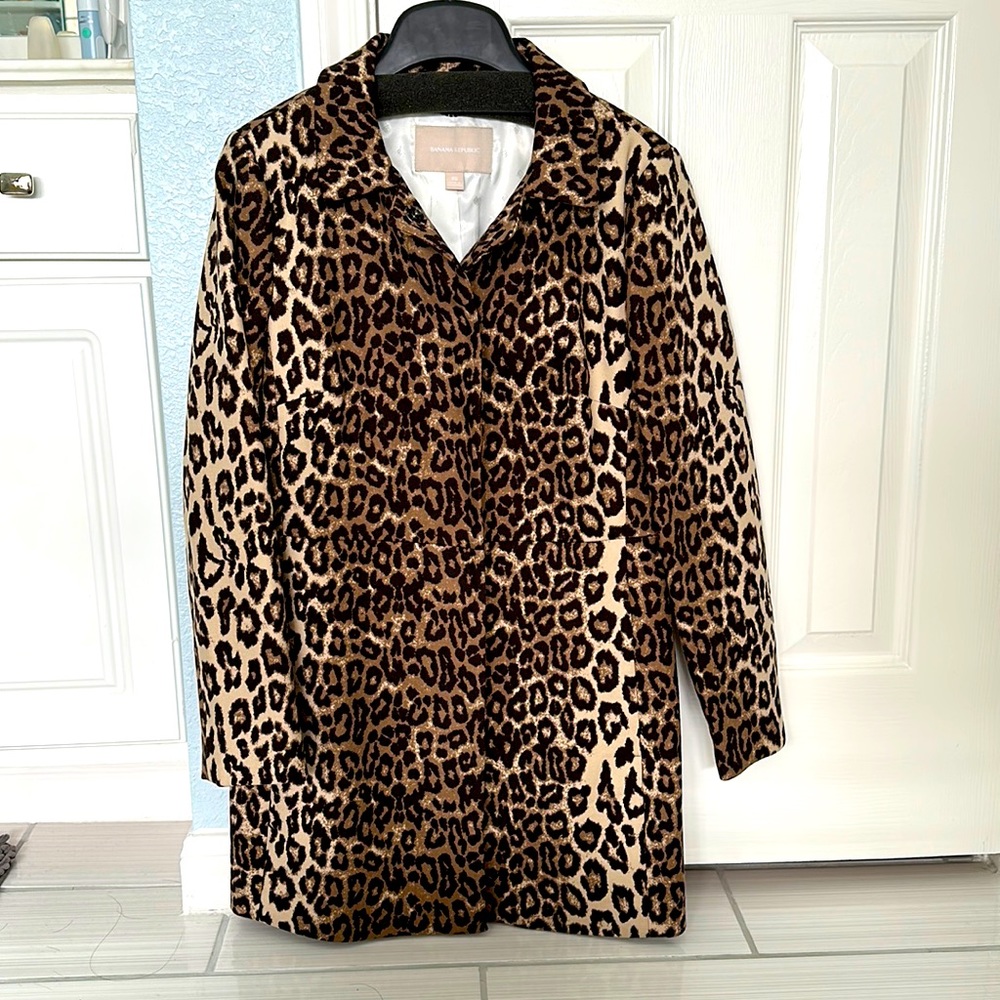 BR Leopard Coat
